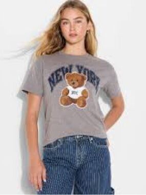 Target Teddy Graphic 'New York' Tee in Gray. Size XXL.  NWT.